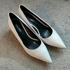 Nine West heels Sz 8
